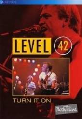 LEVEL 42  - DVD (D) TURN IT ON