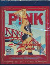 PINK  - DVD FUNHOUSE TOUR: LIVE IN AUSTRALIA